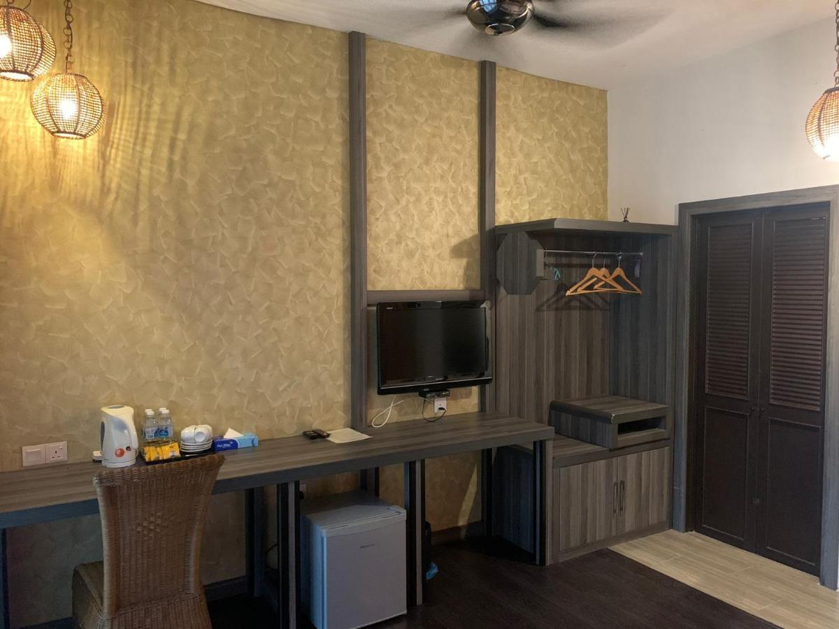 I Garden Hotel Іпох Екстер'єр фото