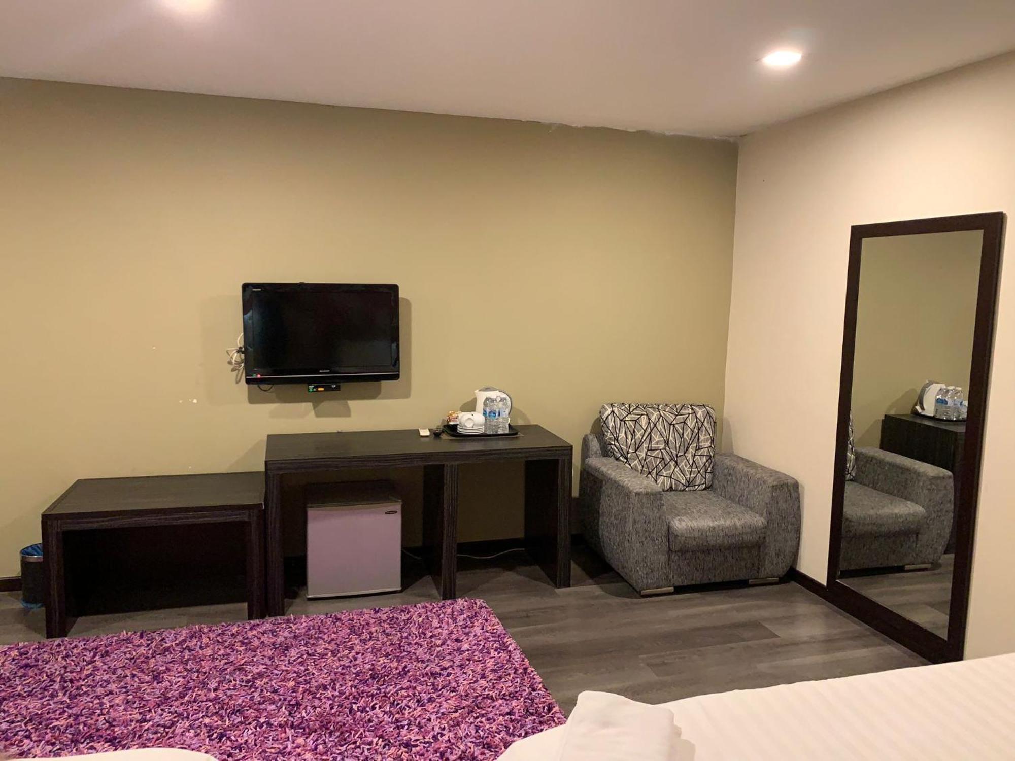 I Garden Hotel Іпох Екстер'єр фото